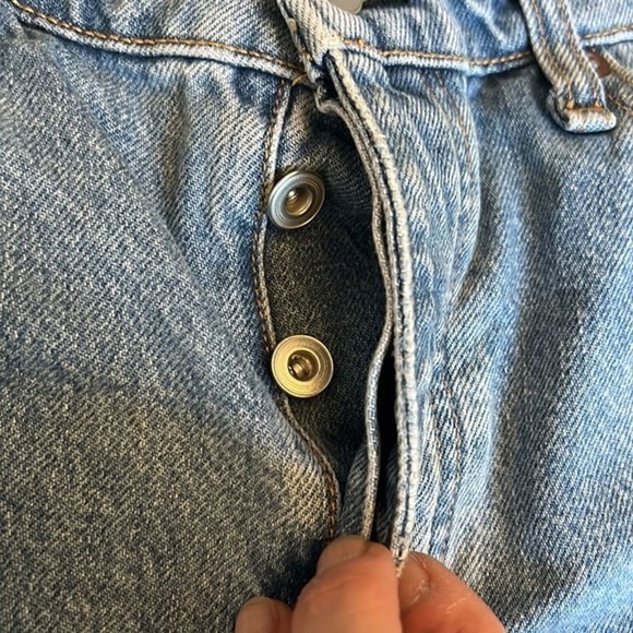 Women’s Rag & Bone Dre low rise relaxed fit boyfriend denim shorts size 27‎ - Picture 4 of 5